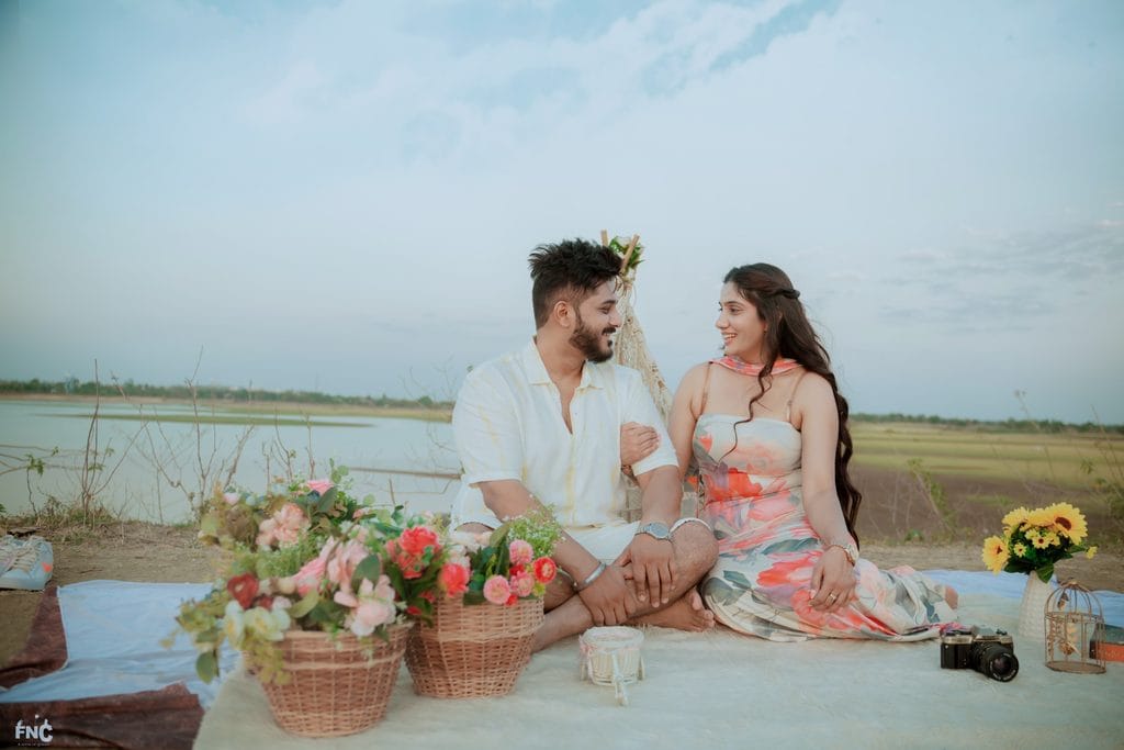 Why Choose Focus N Click for the Best Pre Wedding Photoshoot in Bhopal? Why Choose Focus N Click for the Best Pre Wedding Photoshoot in Bhopal?